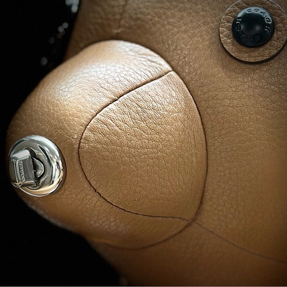 Coach x Peanuts Collab-Large CHARLIE BROWN Character-Limited Edition ULTRA-RARE! - Picture 7 of 15